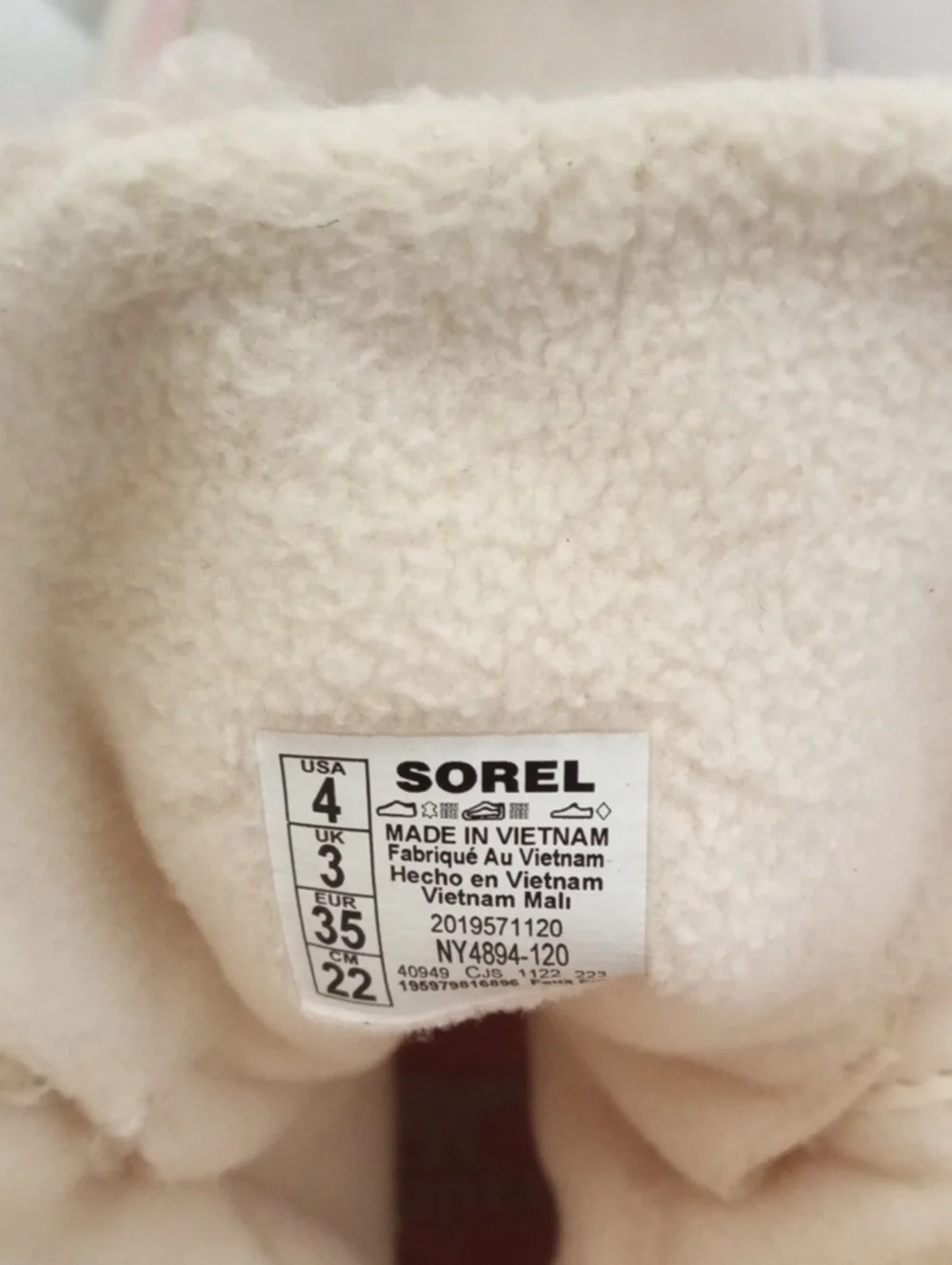 Sorel Explorer Cozy Canoe Girls Size 4 Sherpa Lace Up Winter Boots Tan Cream